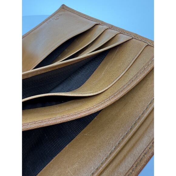 Authentic Gucci Vintage Leather Bifold Wallet with Web Stripe Detail - Picture 10 of 16